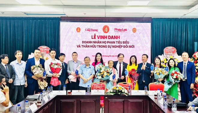 Lễ vinh danh doanh nhân họ Phan tiêu biểu